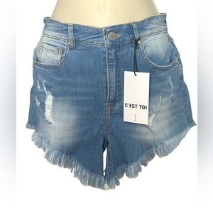 Women’s High Waisted Jean/Denim Shorts-NWT with frayed legs-Size small fits 3-5